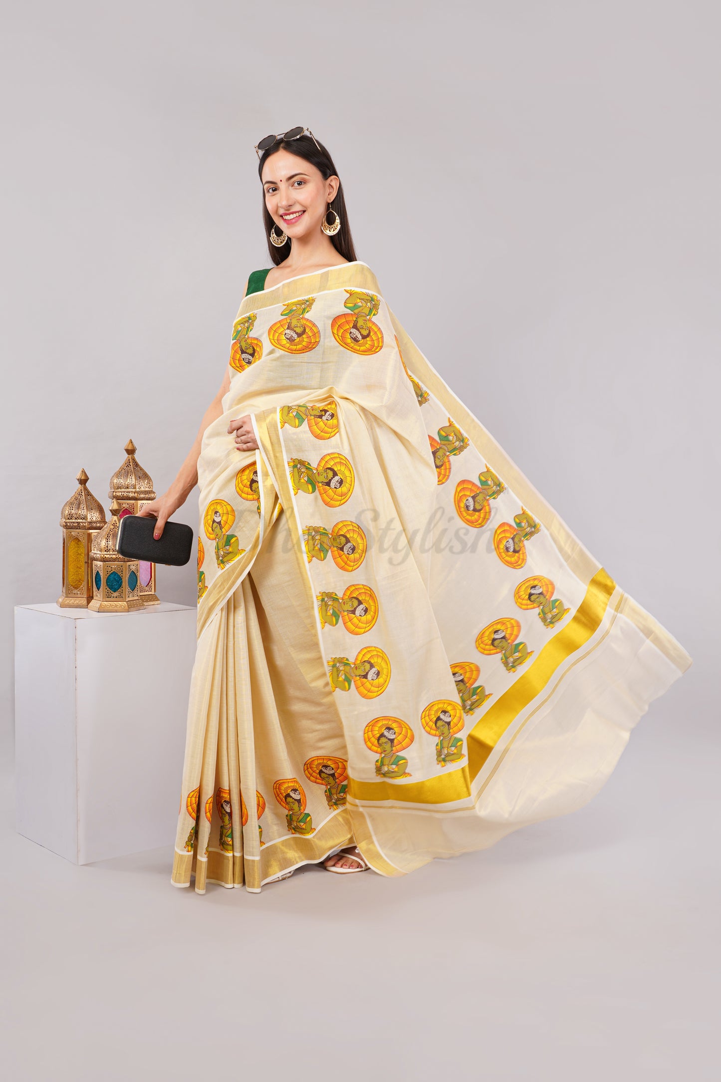 DhevStylish Kerala Kasavu Golden Tissue with Umberlla Women Design Print Saree with Running Blouse | Green, Red (Red, Green)