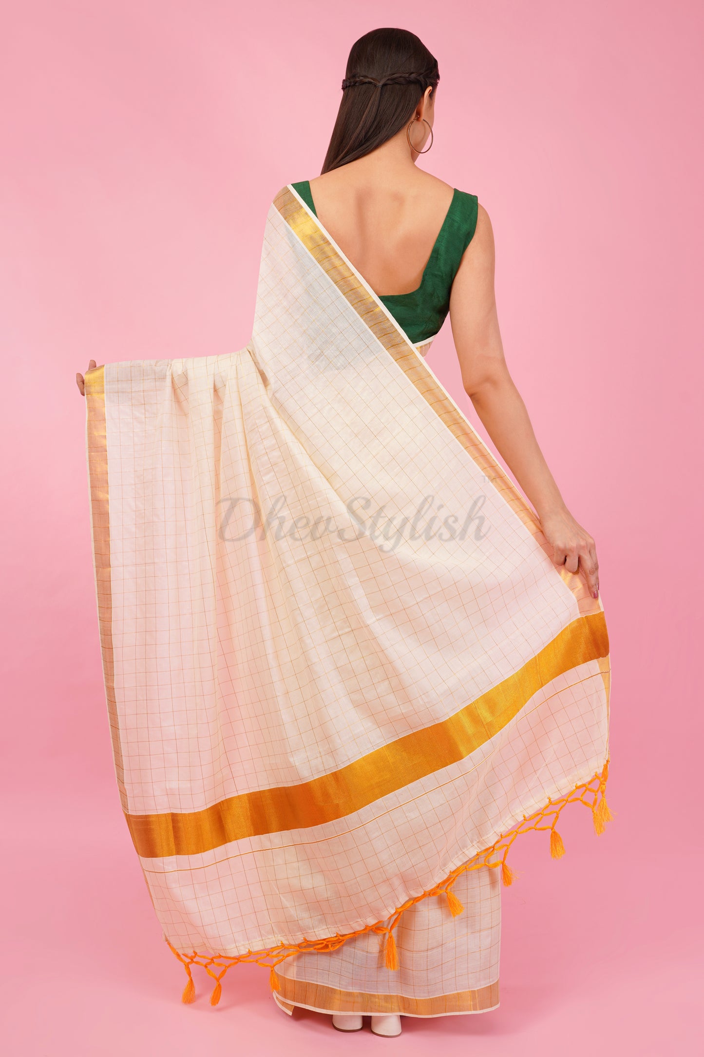 DhevStylish Womens Kerala Kasavu Golden Checked Plain Tassel saree with Running Blouse | Saree Length: 6.25 Meter | (GOLD, WHITE, RED)